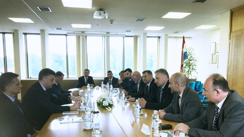 Predsjednik Vlade Plenković: Našli smo rješenje za nastavak proizvodnje Petrokemije 